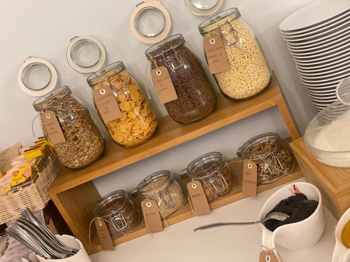 Hotel Apogeo - Breakfast Experience Rimini Bagian luar foto