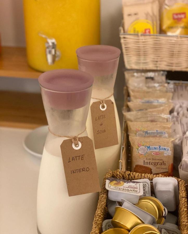 Hotel Apogeo - Breakfast Experience Rimini Bagian luar foto