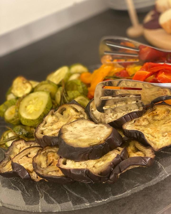Hotel Apogeo - Breakfast Experience Rimini Bagian luar foto