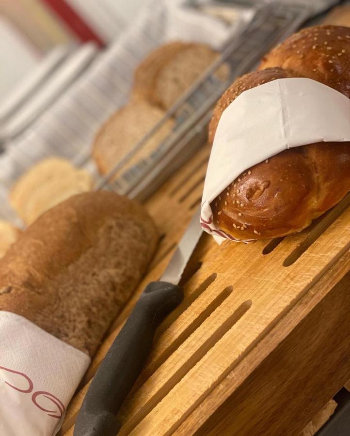 Hotel Apogeo - Breakfast Experience Rimini Bagian luar foto