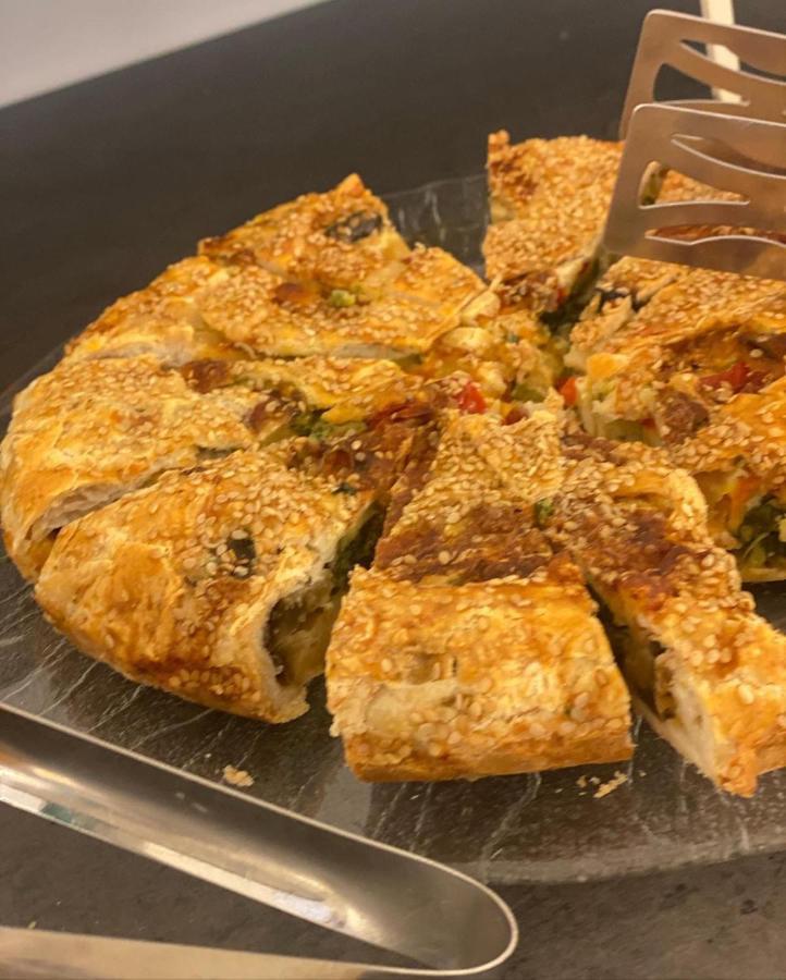 Hotel Apogeo - Breakfast Experience Rimini Bagian luar foto