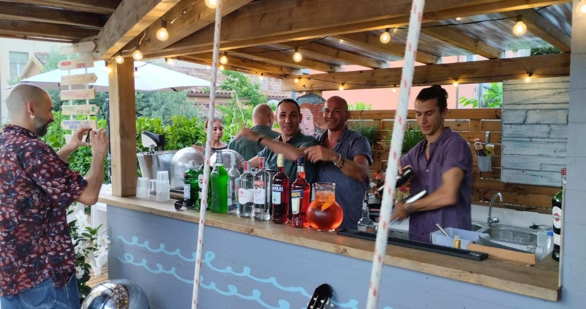 Hotel Apogeo - Breakfast Experience Rimini Bagian luar foto
